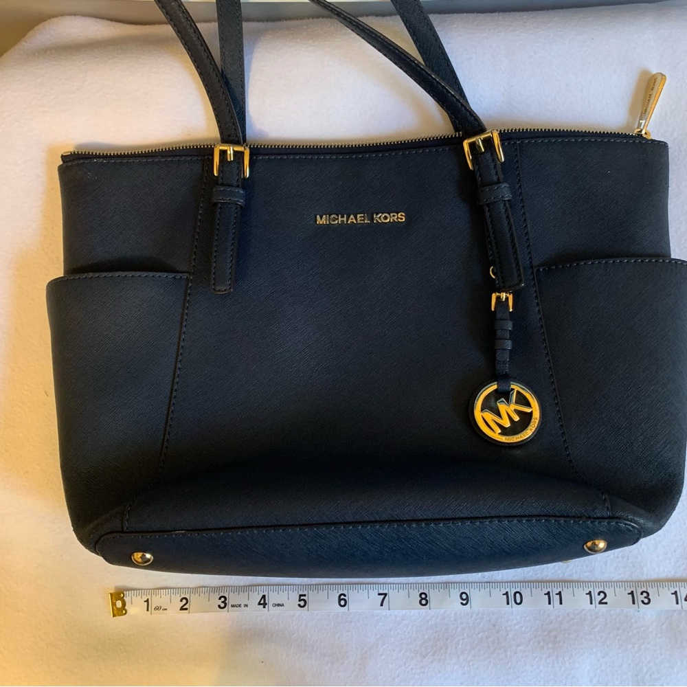 Michael Kors navy tote - Picture 5 of 7